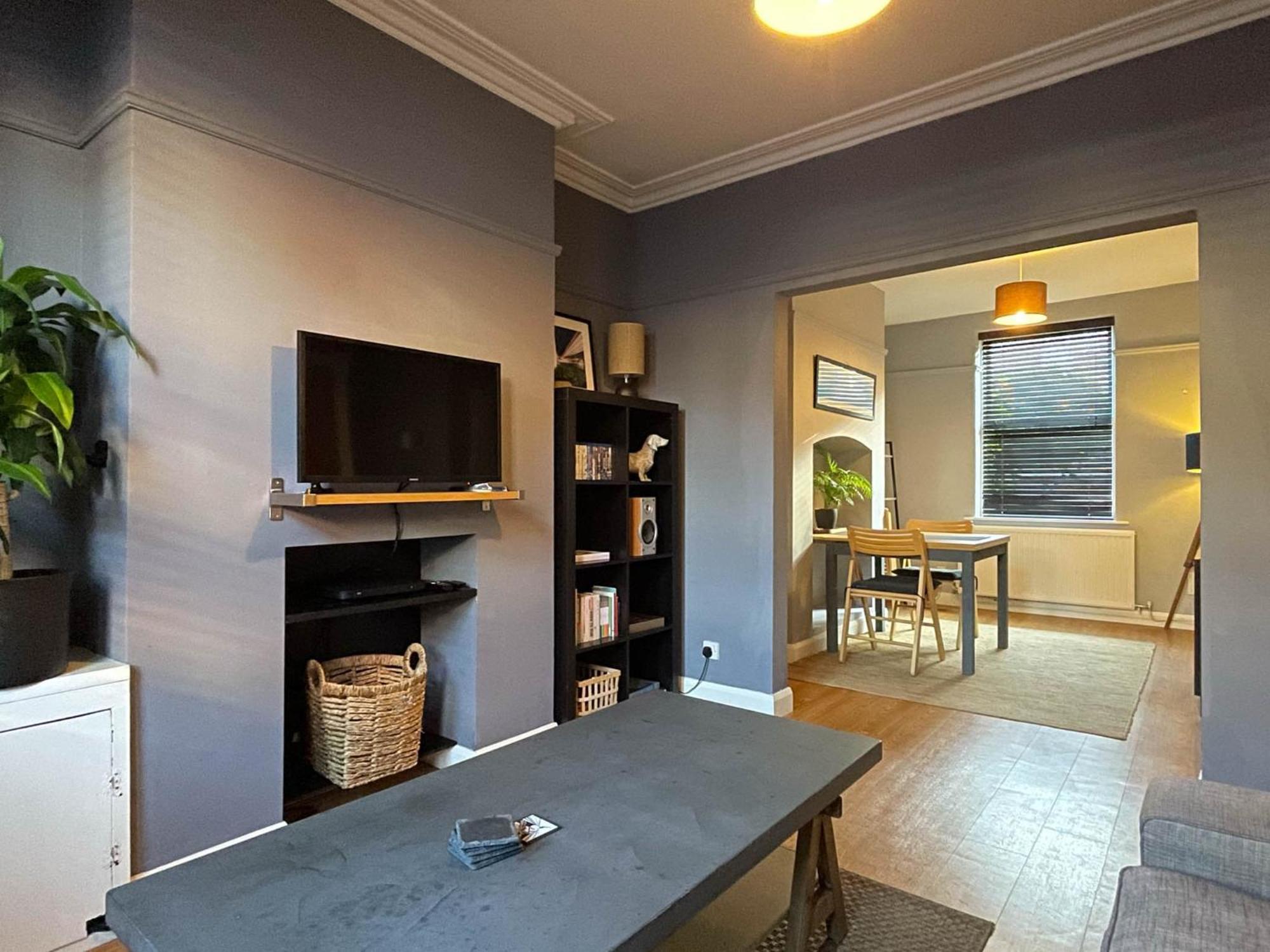 דירות צ'סטר Townhouse In Trendy Suburb Of Hoole מראה חיצוני תמונה